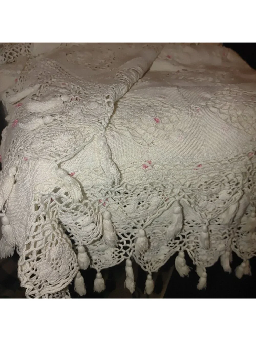 White Crochet King Bedspread Vintage Handmade Lattice Tassel Lace Floral Flower